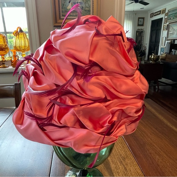 1960’s CHRISTIAN DIOR  FEATHER TURBAN - Picture 2 of 16